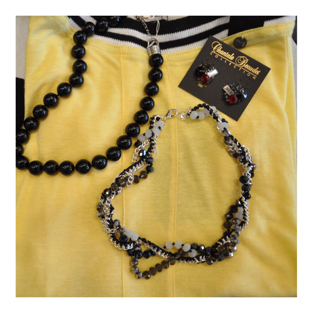 Lanas Boutique | 100 Bronte Rd Unit 5, Oakville, ON L6L 6L5, Canada | Phone: (905) 847-8148