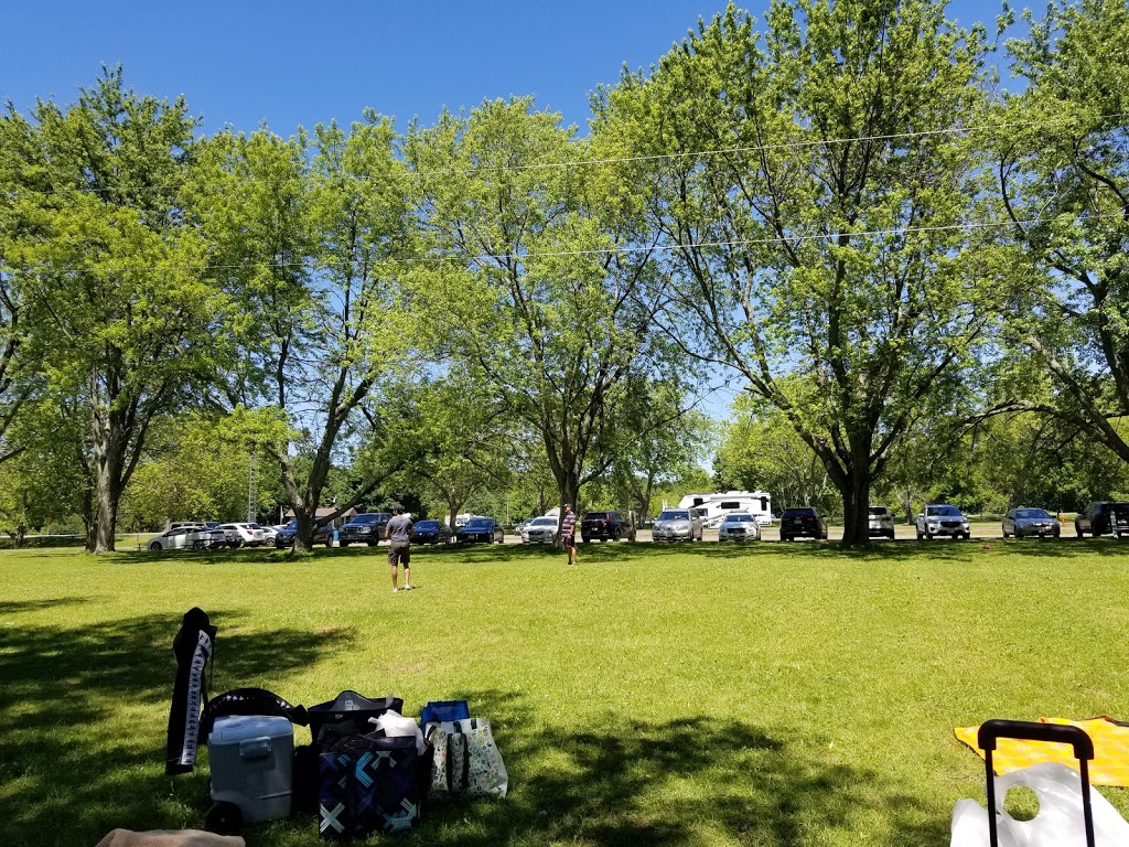 Browns Bay Park | Thousand Islands Pkwy, Mallorytown, ON K0E 1R0, Canada | Phone: (613) 923-5087