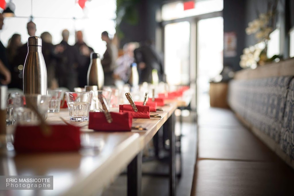 Pub Le Houblon | 1459 Boulevard Louis Fréchette, Nicolet, QC J3T 1M3, Canada | Phone: (819) 293-3033