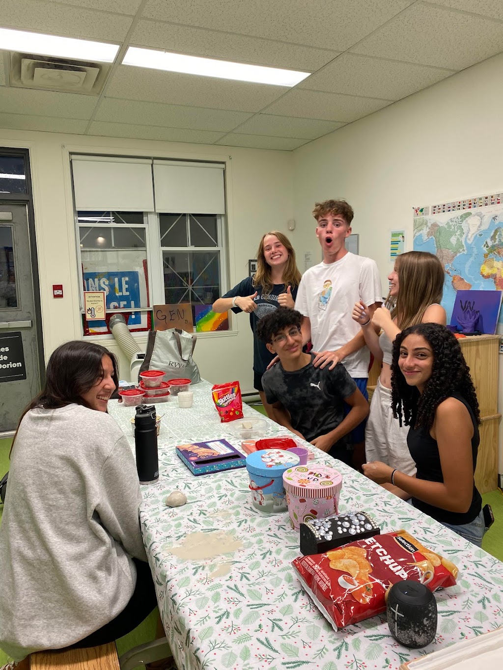 Youth club | 1255 Rue Émile-Bouchard, Vaudreuil-Dorion, QC J7V 0B7, Canada | Phone: (450) 455-6937
