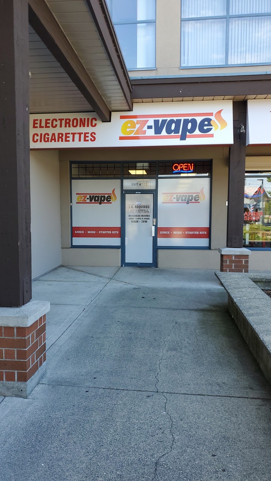 EZ-Vape Cloverdale | 17700 56 Ave #113, Surrey, BC V3S 1C7, Canada | Phone: (604) 372-1506