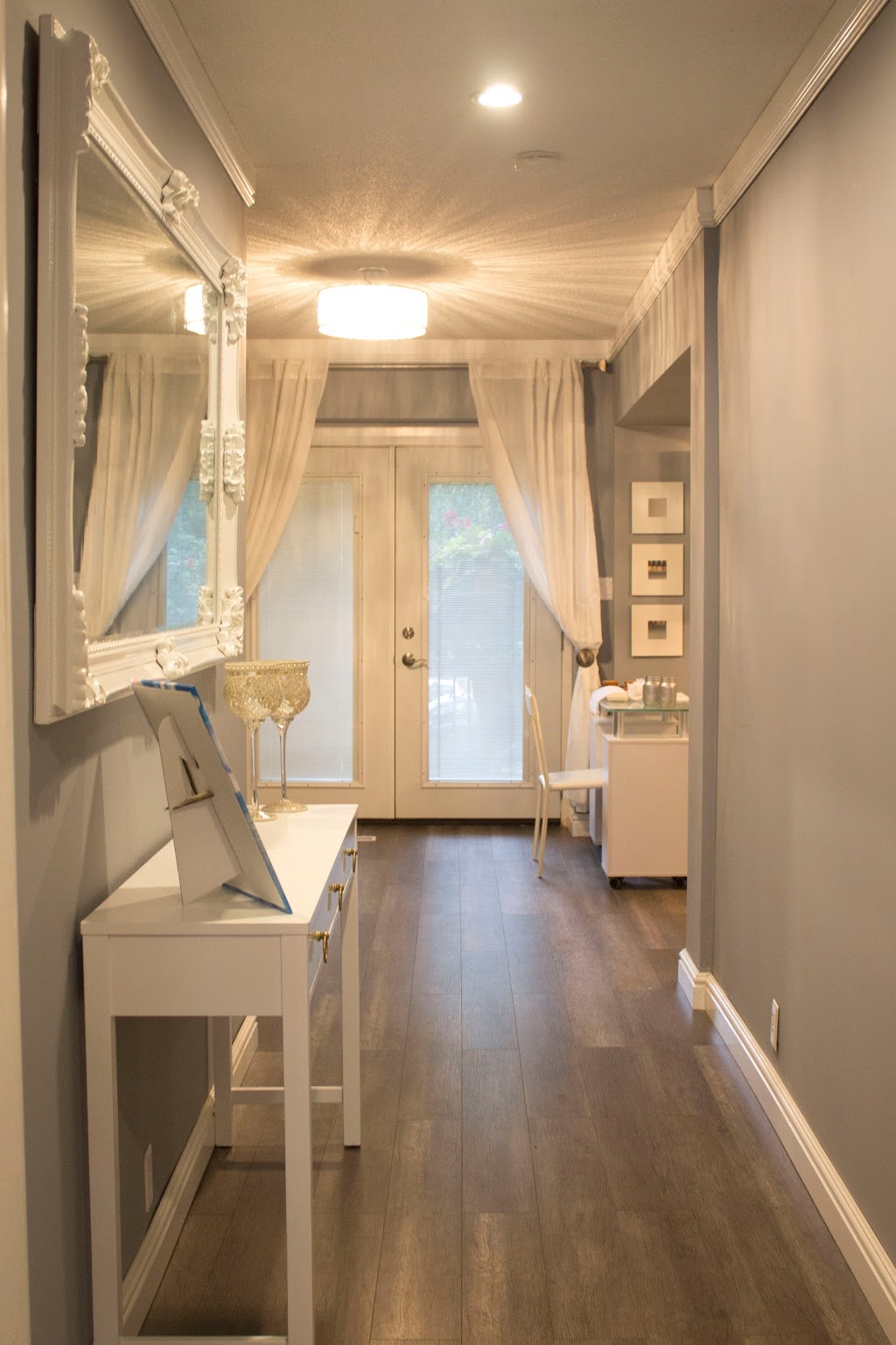 Ramonas Salon and Spa | 16 Northumberland St, Ayr, ON N0B 1E0, Canada | Phone: (519) 632-8887