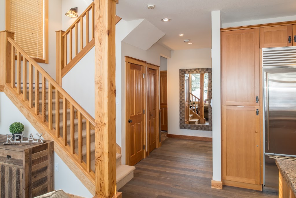 Lone Wolf Chalet | 1856 Greywolf Dr, Panorama, BC V0A 1T0, Canada | Phone: (403) 812-1688