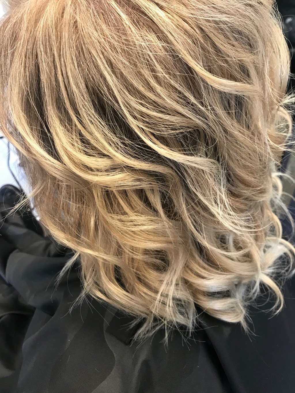 Amie Does Hair | Bay 26, 430 Acadia Dr SE, Calgary, AB T2J 0B2, Canada | Phone: (403) 606-8084