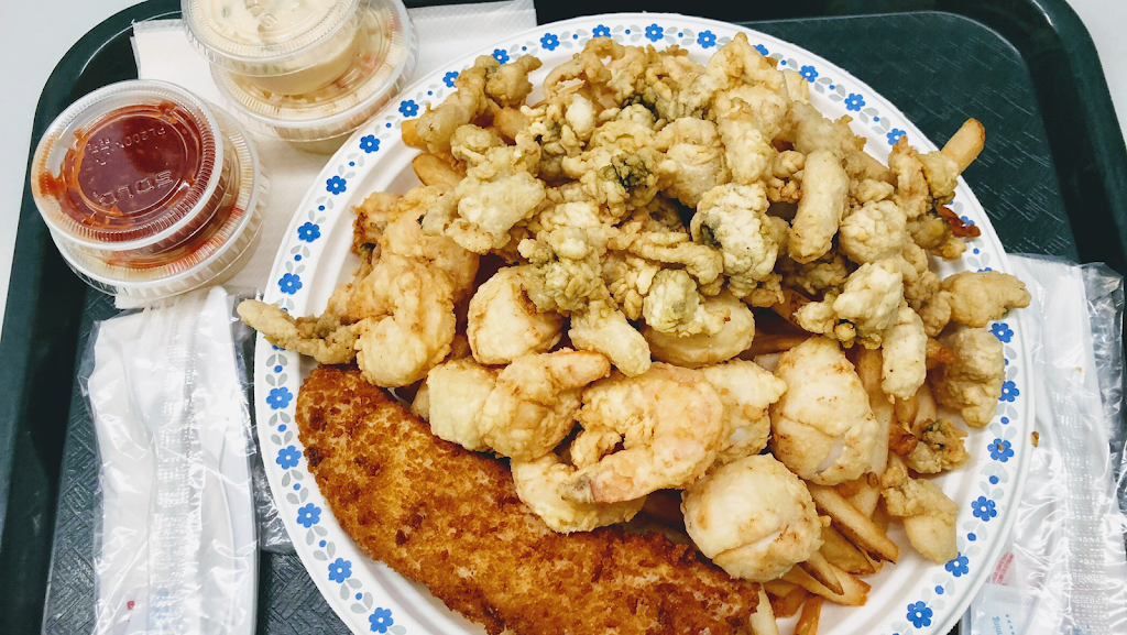 Lobster Deck Eat in & take-out licensed | 312 Main St, Shediac, NB E4P 2E3, Canada | Phone: (506) 351-2010