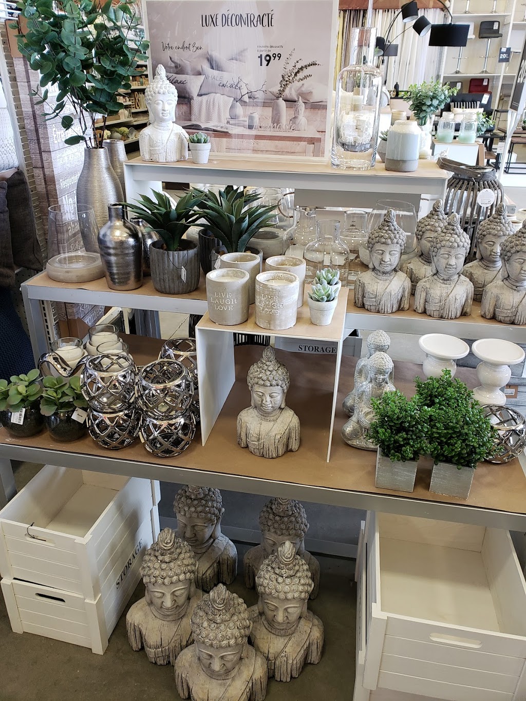 Bouclair Maison | 5885 Boulevard Robert-Bourassa, Laval, QC H7E 0A4, Canada | Phone: (450) 665-0270