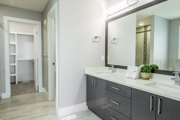 Dk custom Homes | 6148 13 Ave SW, Edmonton, AB T6X 0M6, Canada | Phone: (780) 271-0810