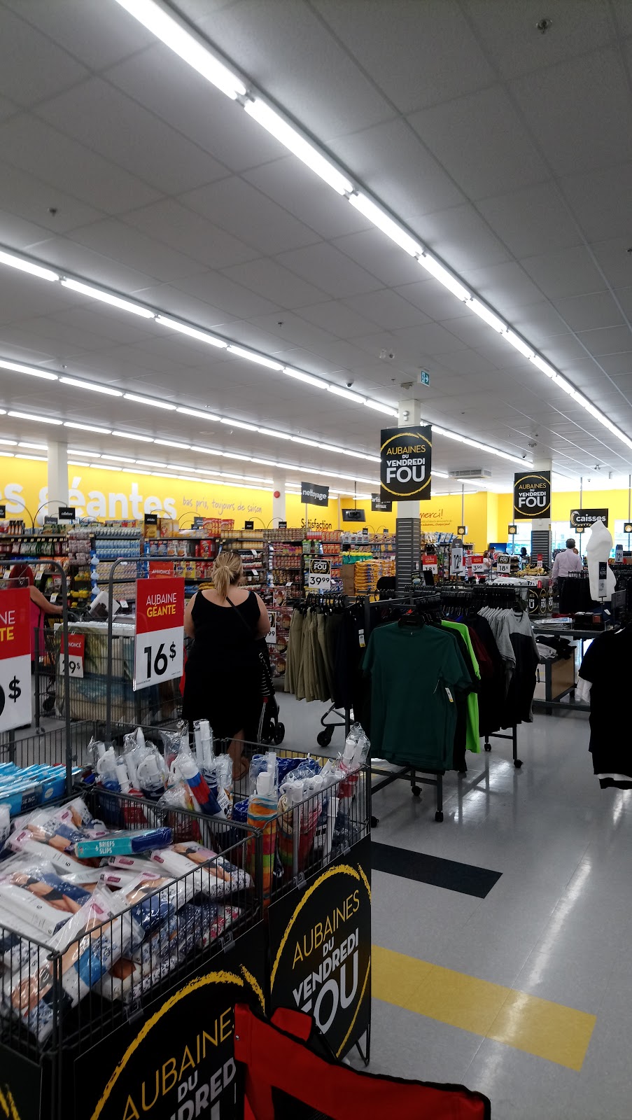Tigre Géant | 7560 Rue Béclard, Anjou, QC H1J 2X7, Canada | Phone: (514) 351-3682