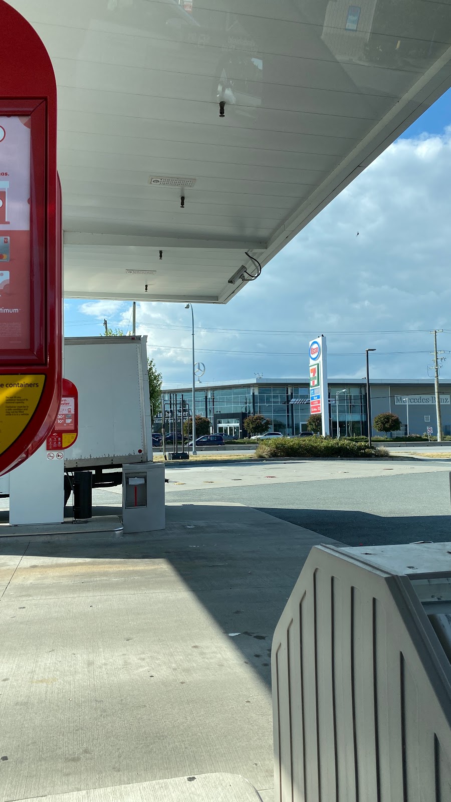 ESSO 7-Eleven 37879 | 6036 Glover Rd, Langley City, BC V3A 0H3, Canada | Phone: (604) 534-0538