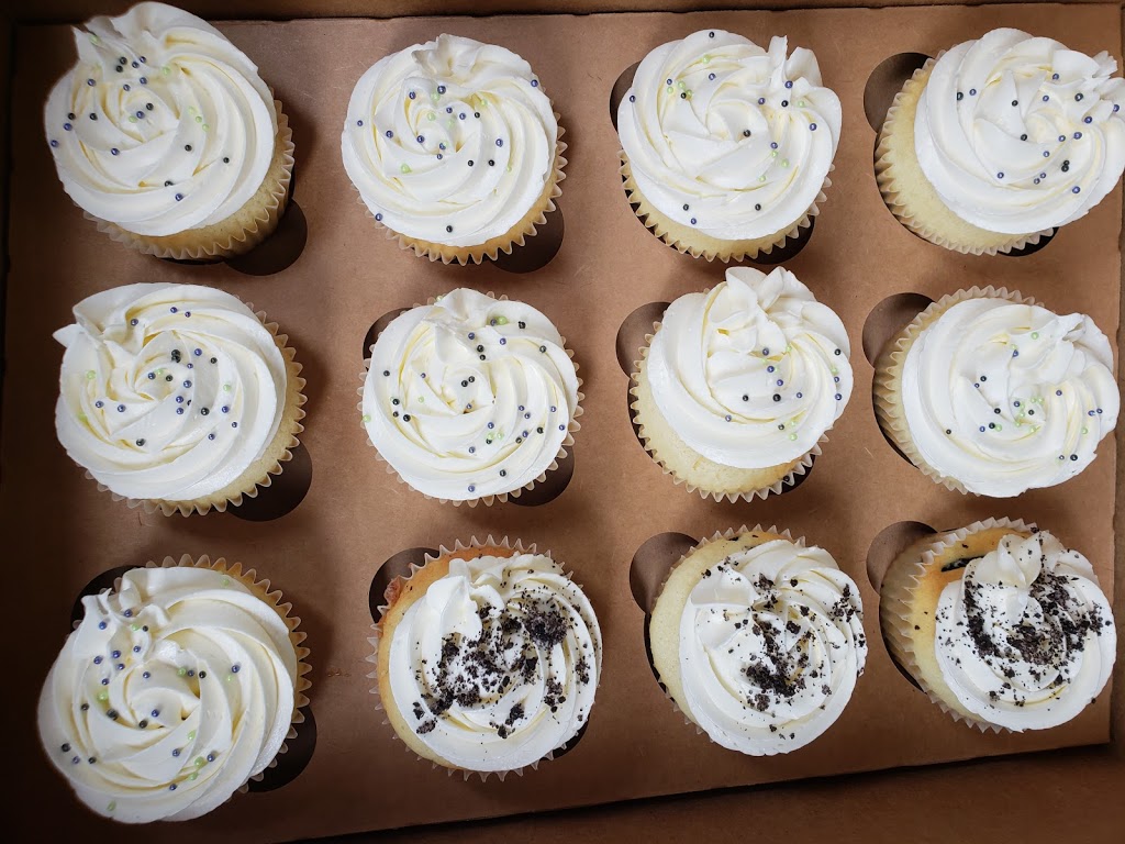 Babycakes Cupcakery | 9520 Main St #100, Clarence, NY 14031, USA | Phone: (716) 320-0369