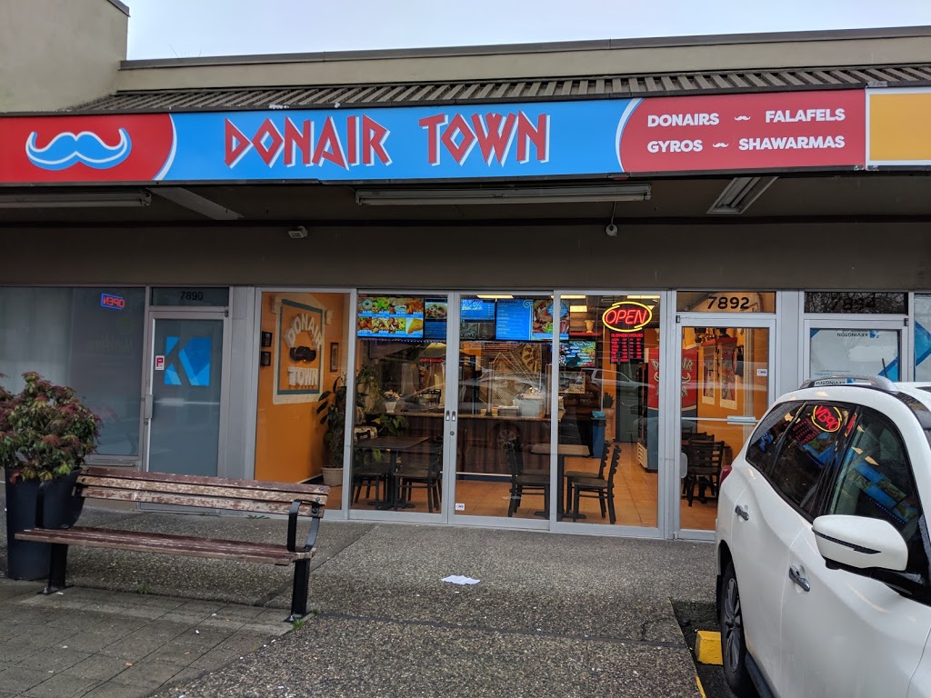 Donair Town | 7892 6th St, Burnaby, BC V3N 3N3, Canada | Phone: (604) 521-8485