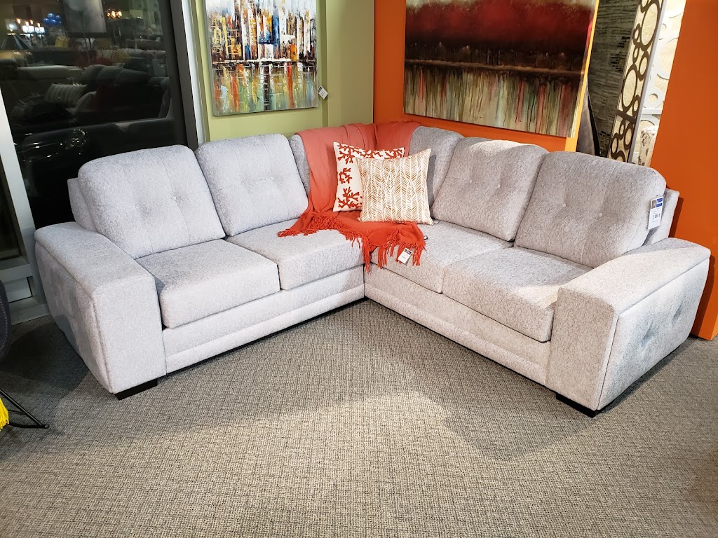 Accent Meubles Alma | 690 Av. du Pont S, Alma, QC G8B 2V4, Canada | Phone: (418) 668-5474