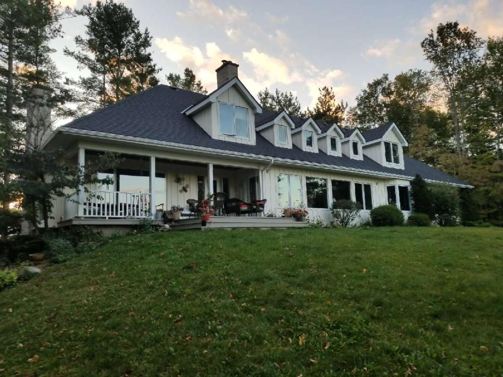 AllPro Roofing Inc | 14 Stewart Ct #300, Orangeville, ON L9W 3Z9, Canada | Phone: (519) 940-4044