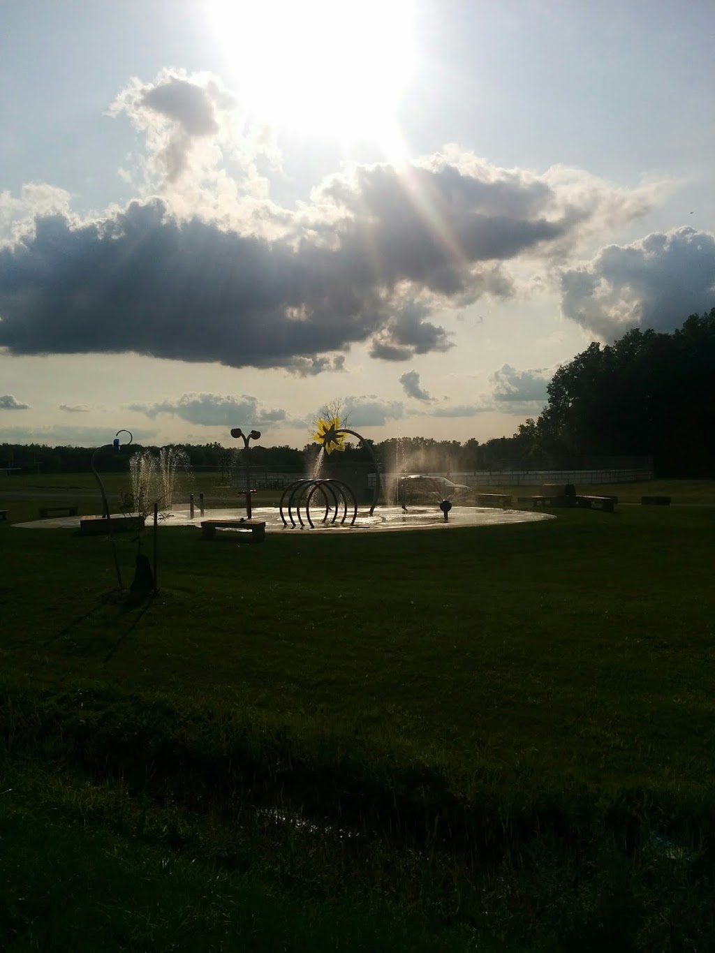 Six Nations Skate Park, Ohsweken | Lawrence Jonathan Ln, Ohsweken, ON N0A 1M0, Canada | Phone: (519) 445-4311