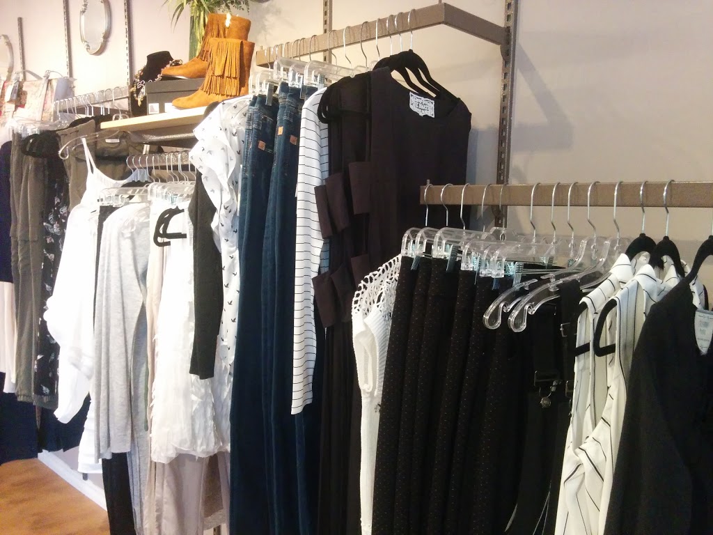 Little Chic Boutique | 175 Plains Rd E, Burlington, ON L7T 2C4, Canada | Phone: (905) 512-3380