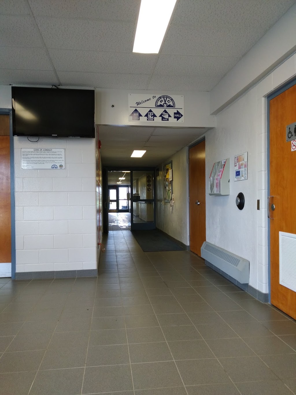 Vanastra Recreation Centre | 26 Toronto Blvd, Clinton, ON N0M 1L0, Canada | Phone: (519) 482-3544