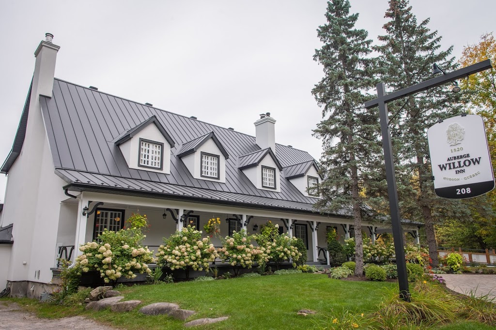 Auberge Willow Inn | 208 Rue Main, Hudson, QC J0P 1H0, Canada | Phone: (450) 458-7006