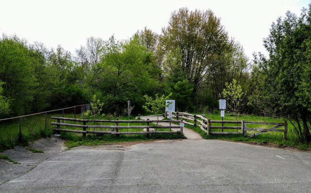 Sifton Bog | 1210 Oxford St W, London, ON N6H 4N2, Canada | Phone: (519) 661-4500