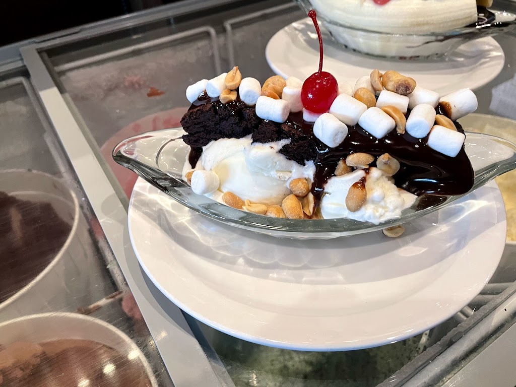 Zaks Diner Carleton Place | 515 McNeely Ave, Carleton Place, ON K7C 0A8, Canada | Phone: (613) 492-0200