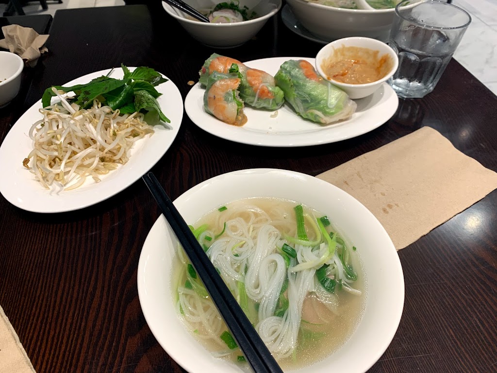 PHO 555 RESTAURANT | 1114 Denman St, Vancouver, BC V6G 1T2, Canada | Phone: (604) 423-5555