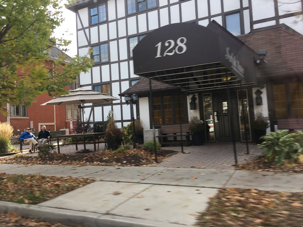 Norfolk Manor Inc | 128 Norfolk St, Guelph, ON N1H 4J8, Canada | Phone: (519) 837-1100