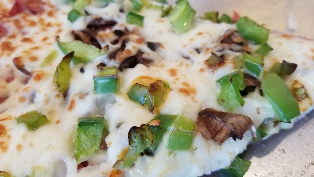 Recardos Pizza | 586 Main St, Mahone Bay, NS B0J 2E0, Canada | Phone: (902) 624-1253