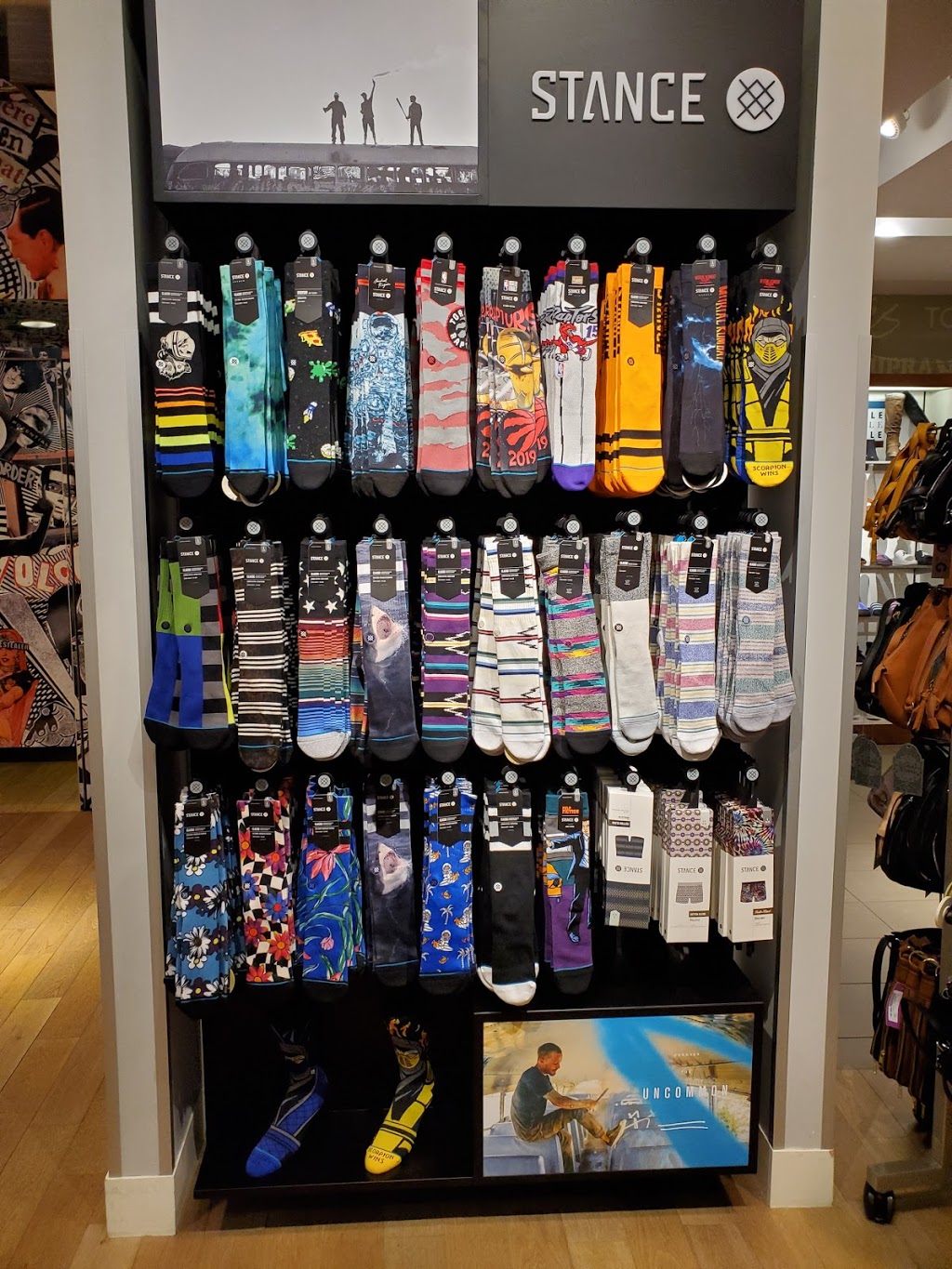 Boathouse | 999 Upper Wentworth St, Hamilton, ON L9A 4X5, Canada | Phone: (905) 387-7100