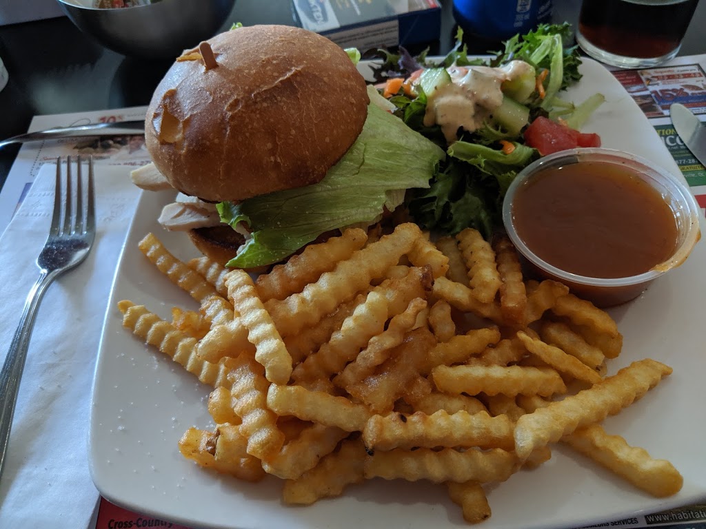 Restaurant Le Resto | 633 Boulevard Jutras E, Victoriaville, QC G6P 7H4, Canada | Phone: (819) 980-1174