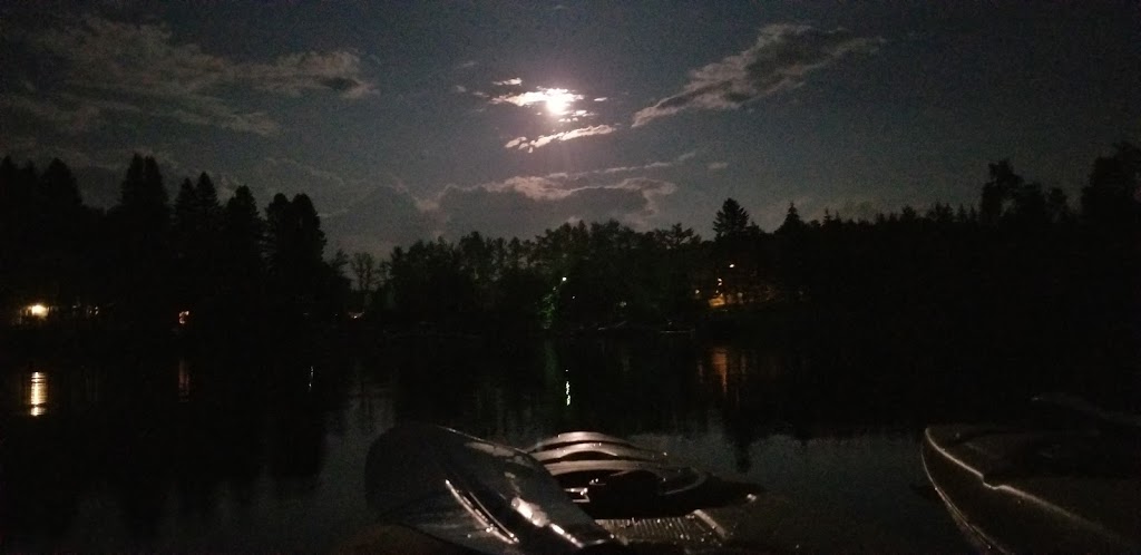 Camping Le Relais Lac-aux-Sables | 1000 Route de la Traverse, Lac-aux-Sables, QC G0X 1M0, Canada | Phone: (418) 336-3376
