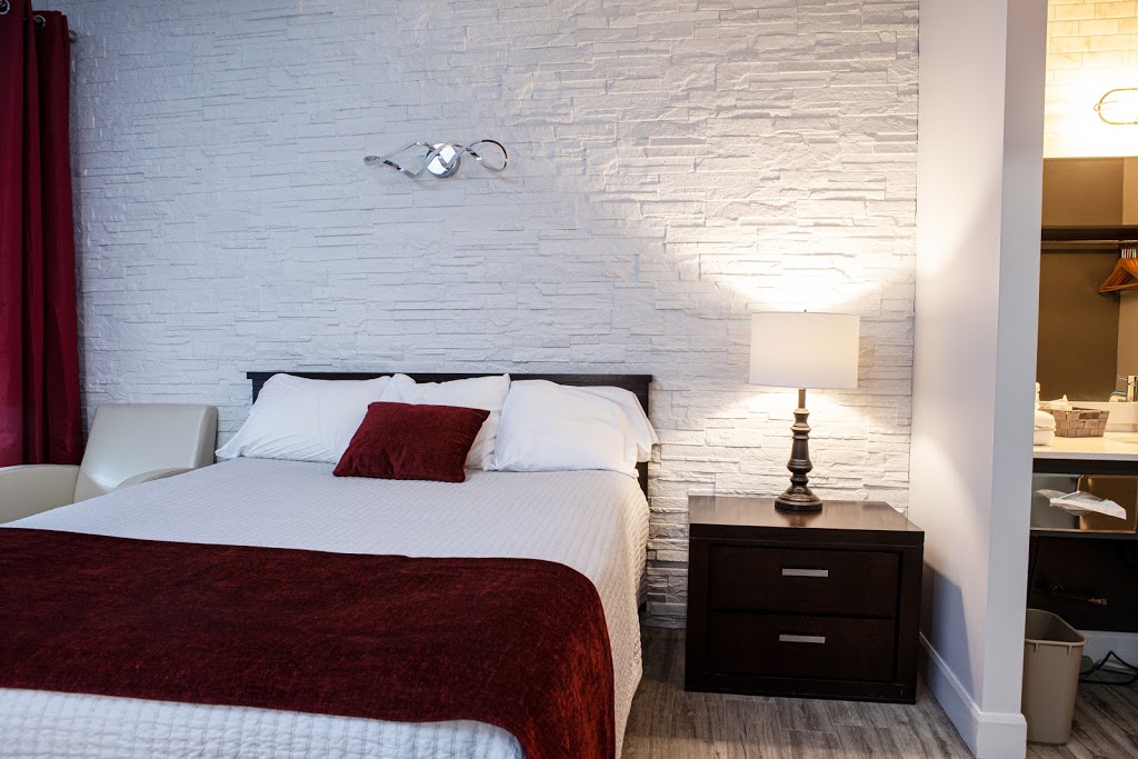 Motel Le Quiet | 3284 Rue Laval, Lac-Mégantic, QC G6B 1A4, Canada | Phone: (819) 583-6666