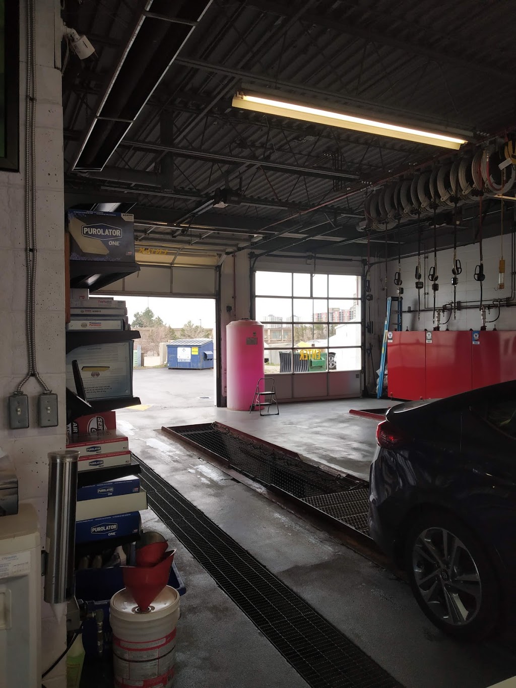 Oil Changers | 2967 King St E, Kitchener, ON N2A 1A8, Canada | Phone: (519) 954-4600