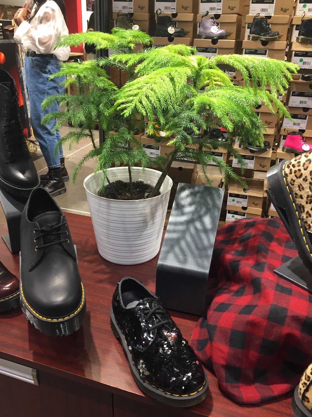 Dr. Martens Outlet | 1 Bass Pro Mills Dr, Concord, ON L4K 5W4, Canada | Phone: (289) 597-2550