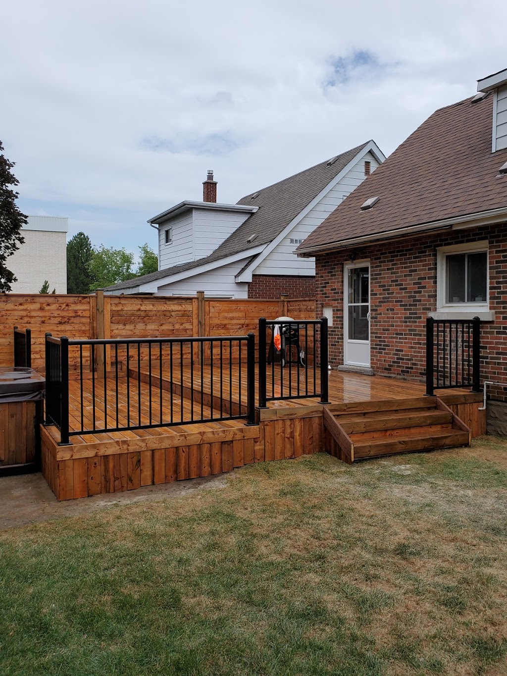Sawdust And Stone | 361 Grovehill Cres, Kitchener, ON N2R 0K8, Canada | Phone: (226) 581-8284