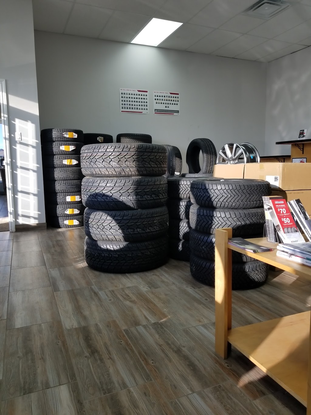 Maple Auto | 1205 Wharncliffe Rd S, London, ON N6L 1J9, Canada | Phone: (519) 668-4000