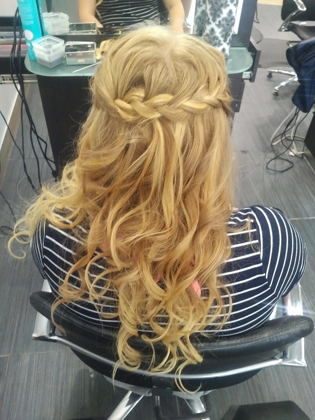 Gravity Hair Design | 1045 Elgin St N #1, Cambridge, ON N1R 8J4, Canada | Phone: (519) 622-1084