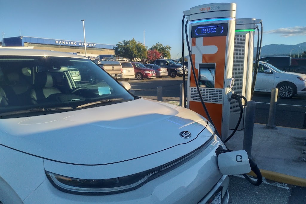 ChargePoint Charging Station | point of interest | 3350 Spitfire Way, Cassidy, BC V0R 1H0, Canada | 8887584389 OR +1 888-758-4389