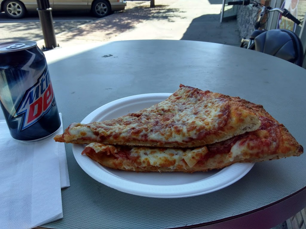 Canadian Pizza King | 2012 20 St, Didsbury, AB T0M 0W0, Canada | Phone: (403) 335-2200