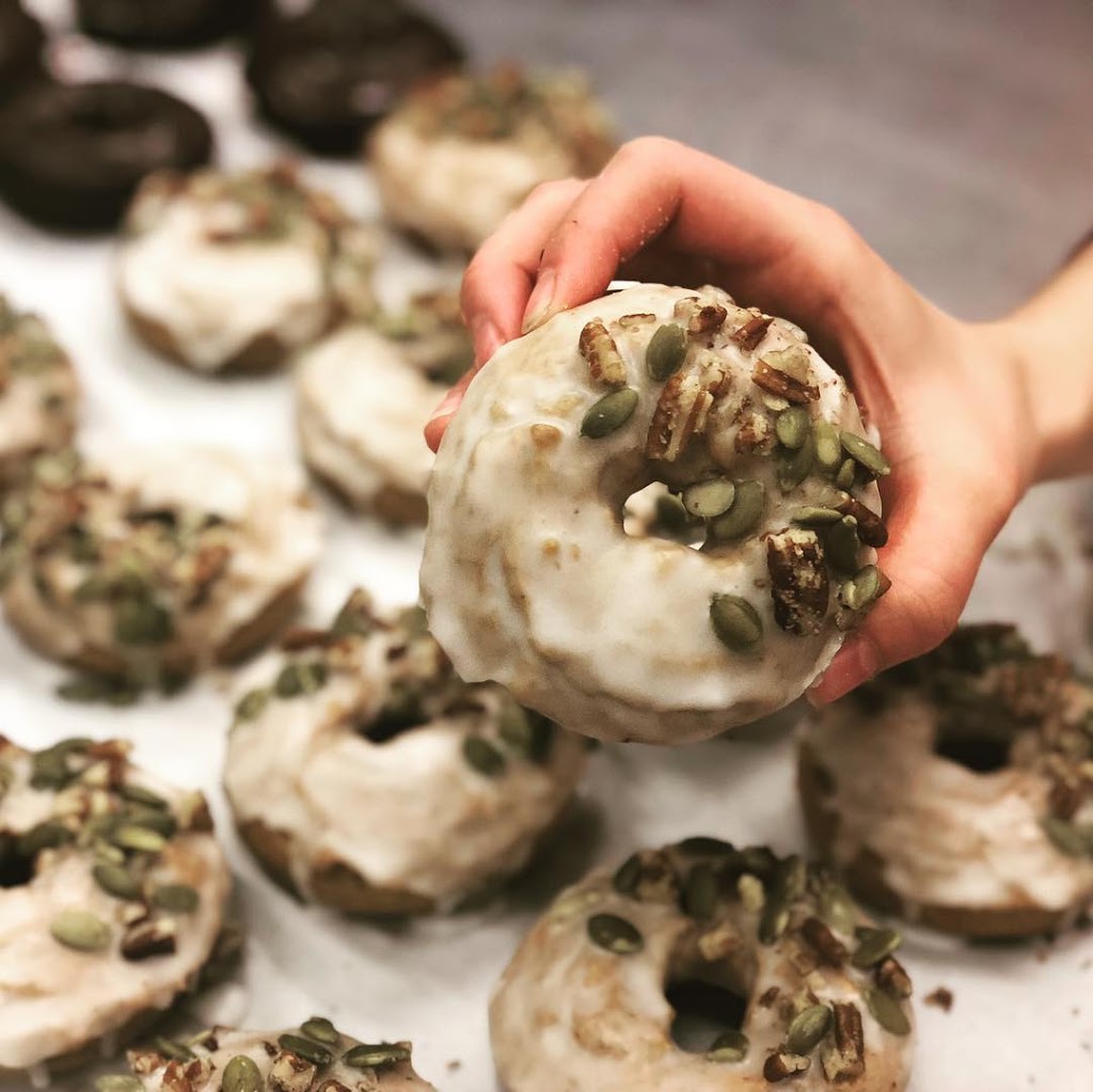 Jaide And Joels Baking Co | 3753 Lakeshore Rd #2, Kelowna, BC V1W 3K3, Canada | Phone: (250) 215-6235