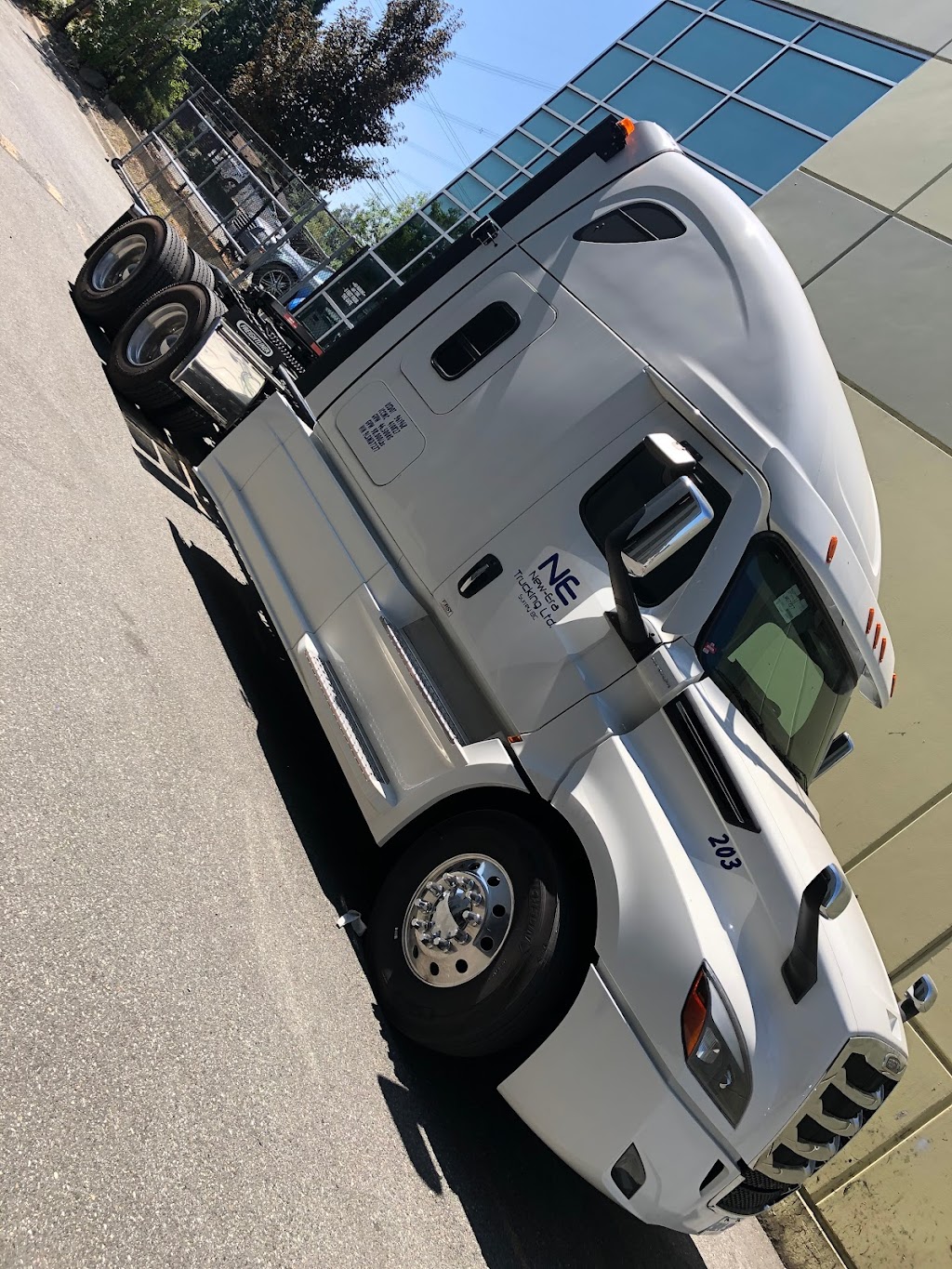 AXL AMAZING XPRESS LTD | 512 Townline Rd, Abbotsford, BC V2T 6C9, Canada | Phone: (604) 897-9066