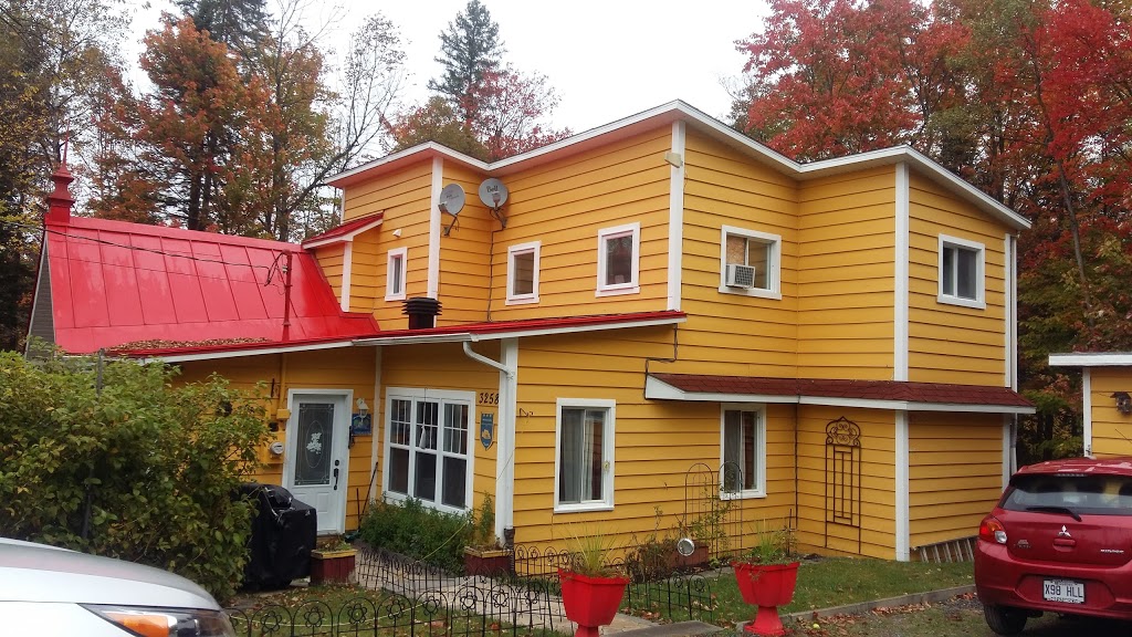 Chez Lulu et Lutin | 3258 Chemin de Look Out Park, Rawdon, QC J0K 1S0, Canada | Phone: (450) 834-7017
