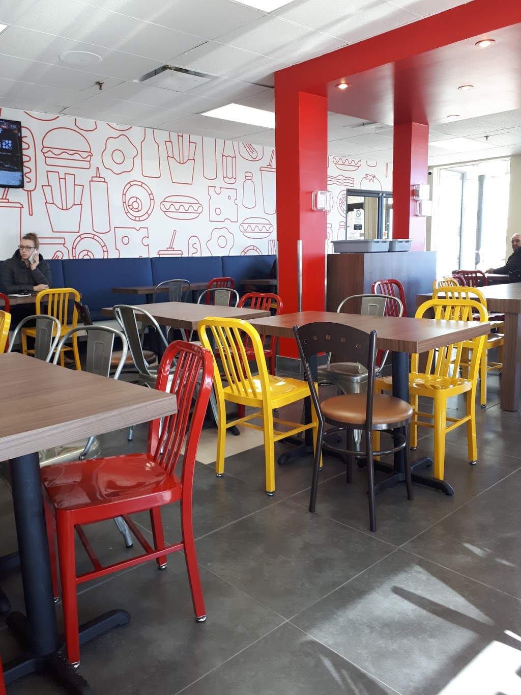Valentine | 325 Rue de lÉglise, Donnacona, QC G3M 2A2, Canada | Phone: (418) 285-1250