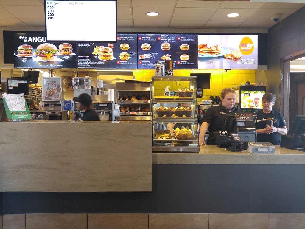 McDonalds | 1278 Topsail Rd, Paradise, NL A1L 1N7, Canada | Phone: (709) 782-2853