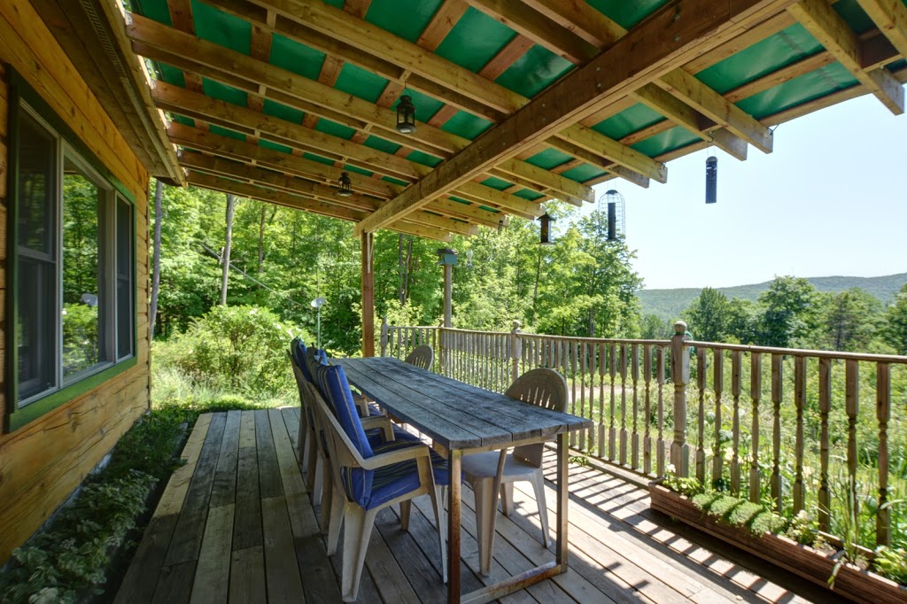 Le Magestik | 63 Chemin Sargent, Mansonville, QC J0E 1X0, Canada | Phone: (844) 764-4246