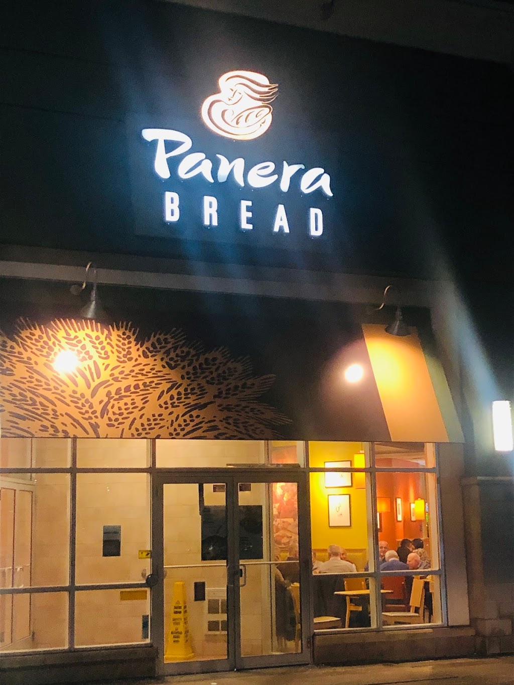 Panera Bread Cafe | 55 Square One Dr Unit #1, Mississauga, ON L5B 0E2, Canada | Phone: (905) 897-5505