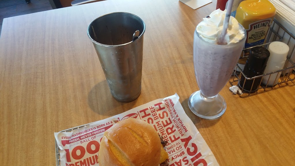 Smashburger | 525 St Albert Trail, St. Albert, AB T8N 5E2, Canada | Phone: (780) 419-6868