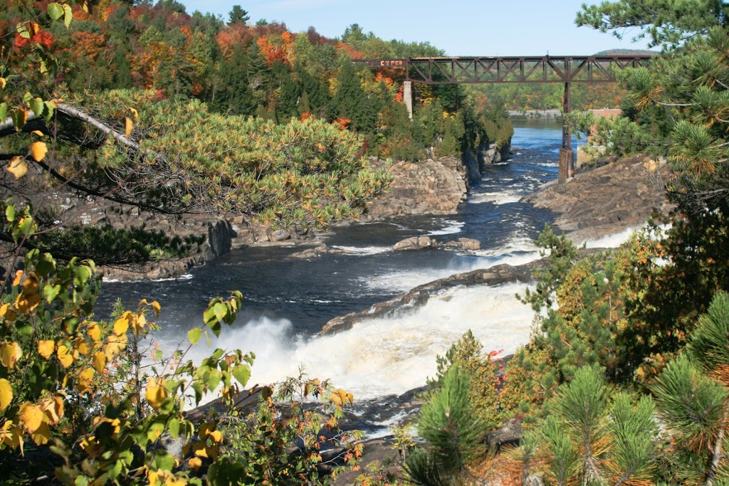 Parc de lÎle Melville, secteur sud | Shawinigan, QC G9P, Canada | Phone: (819) 536-0222