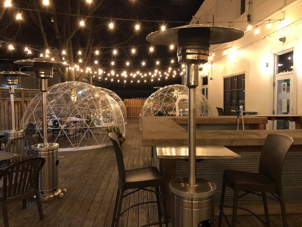 Collins Brewhouse | 33 King St W, Dundas, ON L9H 1T5, Canada | Phone: (905) 628-9995
