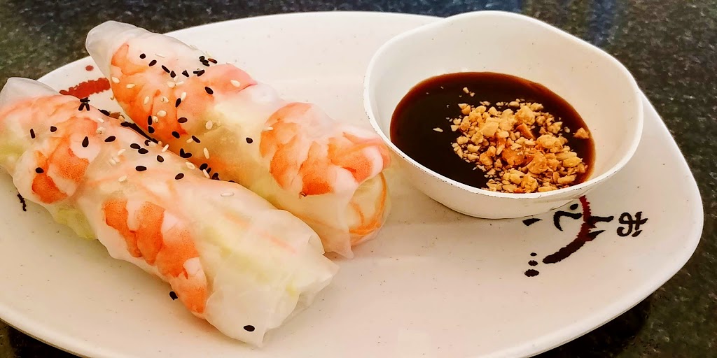 Pho 28 | 2385 Boulevard Curé-Labelle, Laval, QC H7T 1R3, Canada | Phone: (450) 681-7288