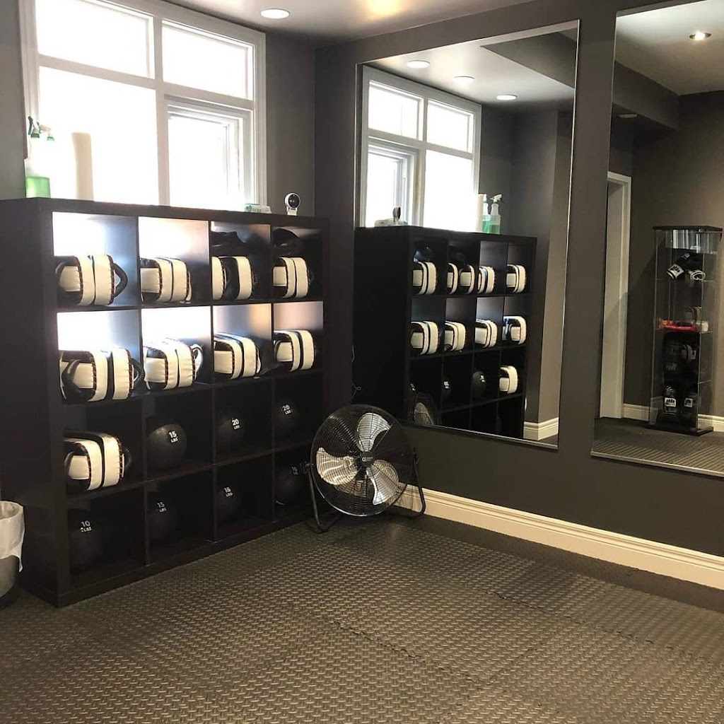 B-FIT KICKBOXING STUDIO | 2929 Bur Oak Ave, Markham, ON L6B 1E6, Canada | Phone: (416) 799-4107