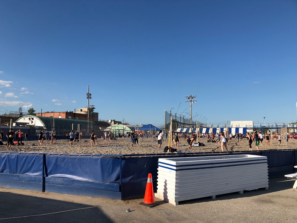 Ballsports Polson Pier | 176 Cherry St, Toronto, ON M5A 3L2, Canada | Phone: (416) 461-4400